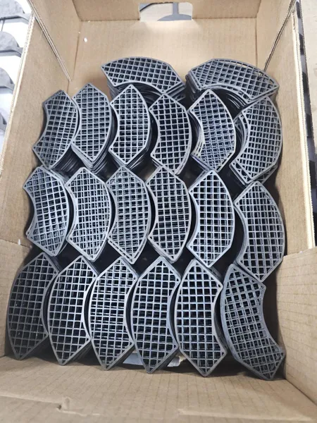 Mold plate grid